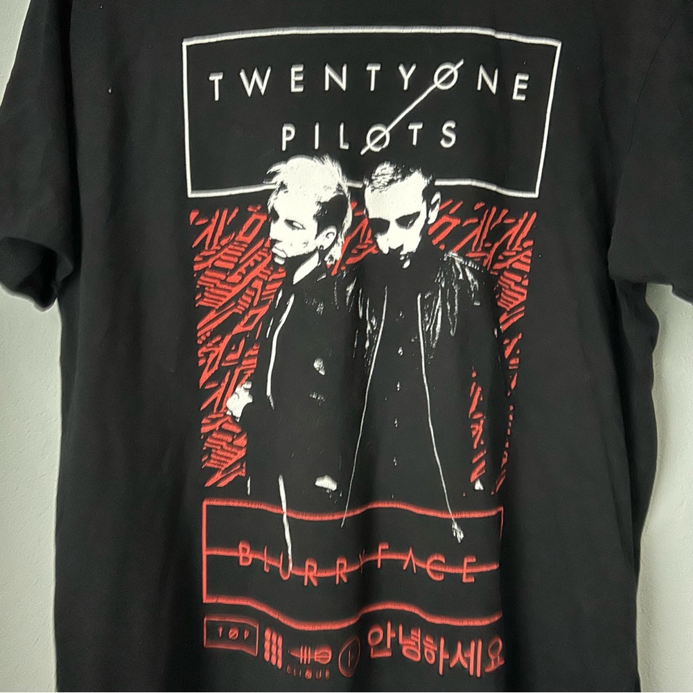 21 Pilots Blurry Face 2015 Tour Merch Black Graphic T-Shirt - Picture 2 of 5
